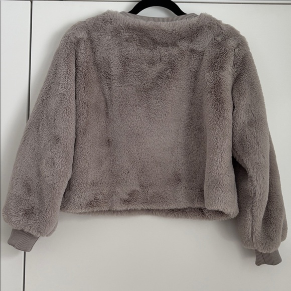 Anthropologie Maeve Faux Fur Sweatshirt in Gray - Picture 6 of 8